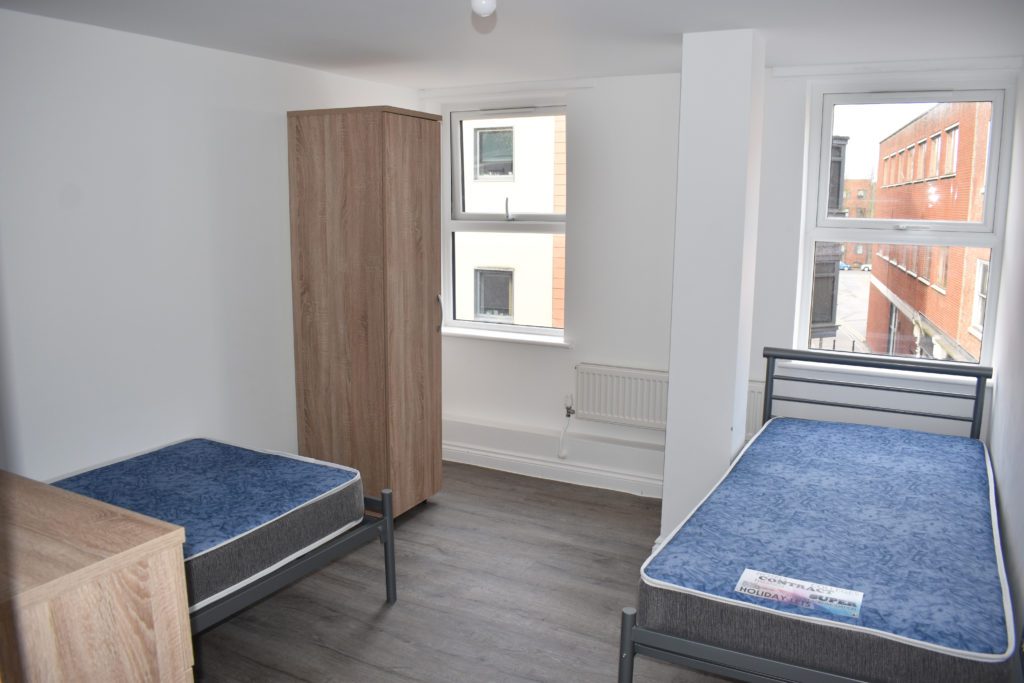 A twin room at 33 Southgate Street