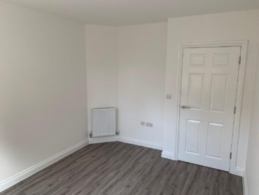 Newly refurbished empty room in St Michaels Square