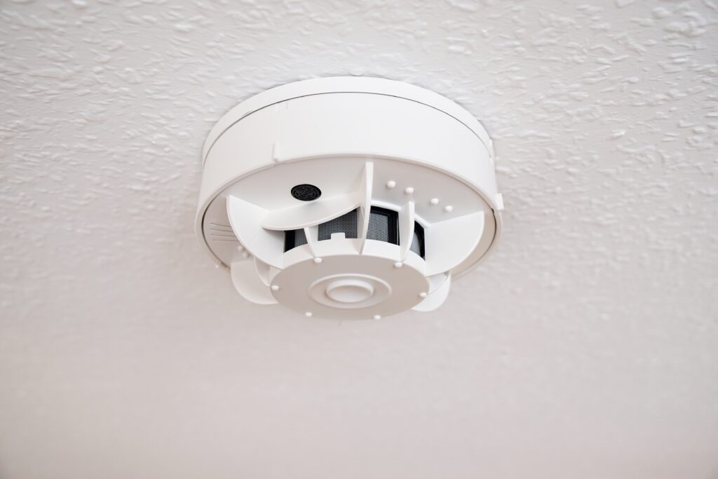 smoke alarm on ceiling